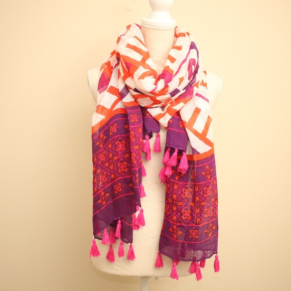 Shiraleah Boho Tribal Linen Scarf with Fringe - Picture 2 of 8